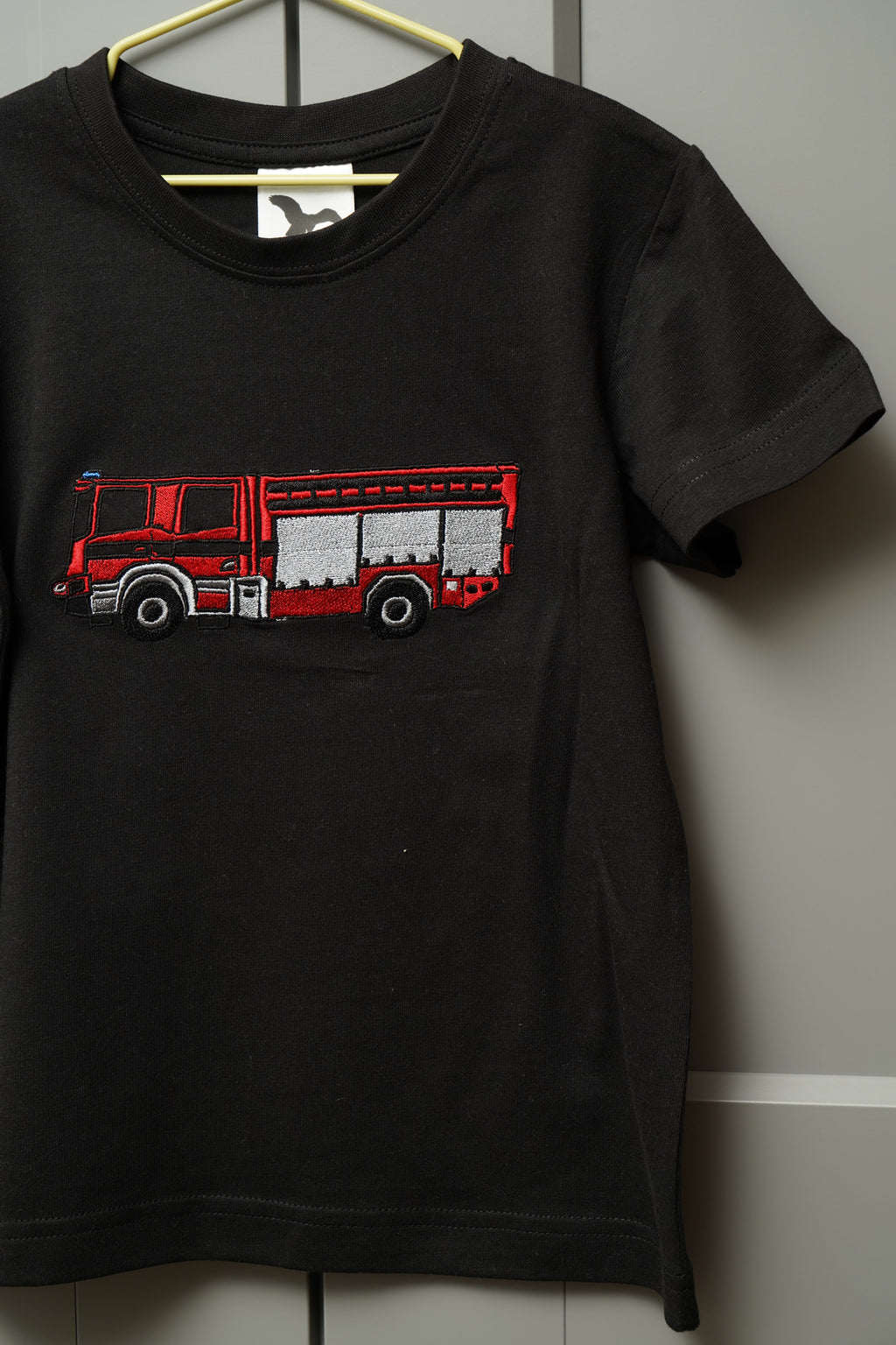 Dětské triko s výšivkou podle obrázku