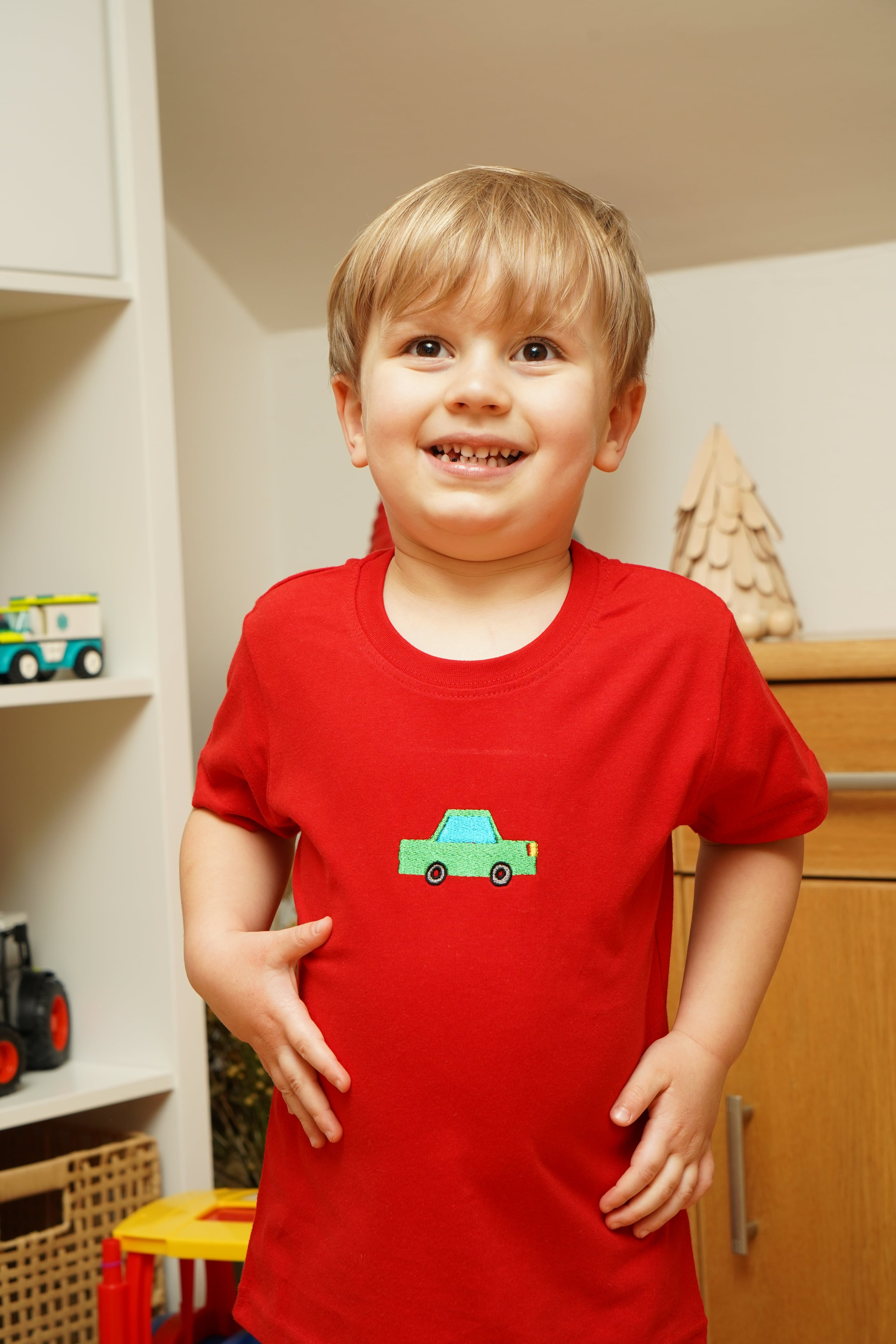 Dětské triko s výšivkou podle obrázku