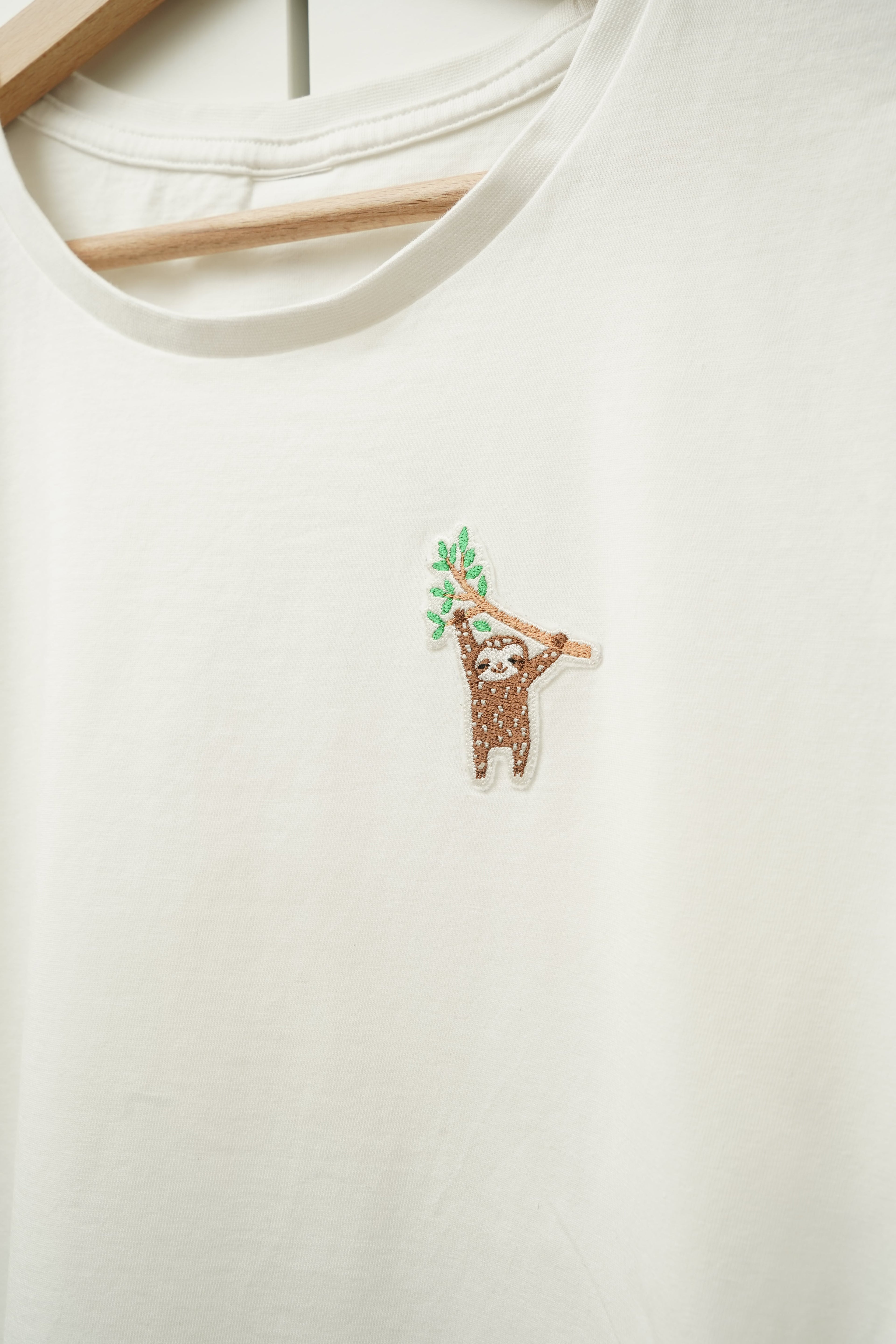 Vyšívaná nažehlovačka - Lenochod