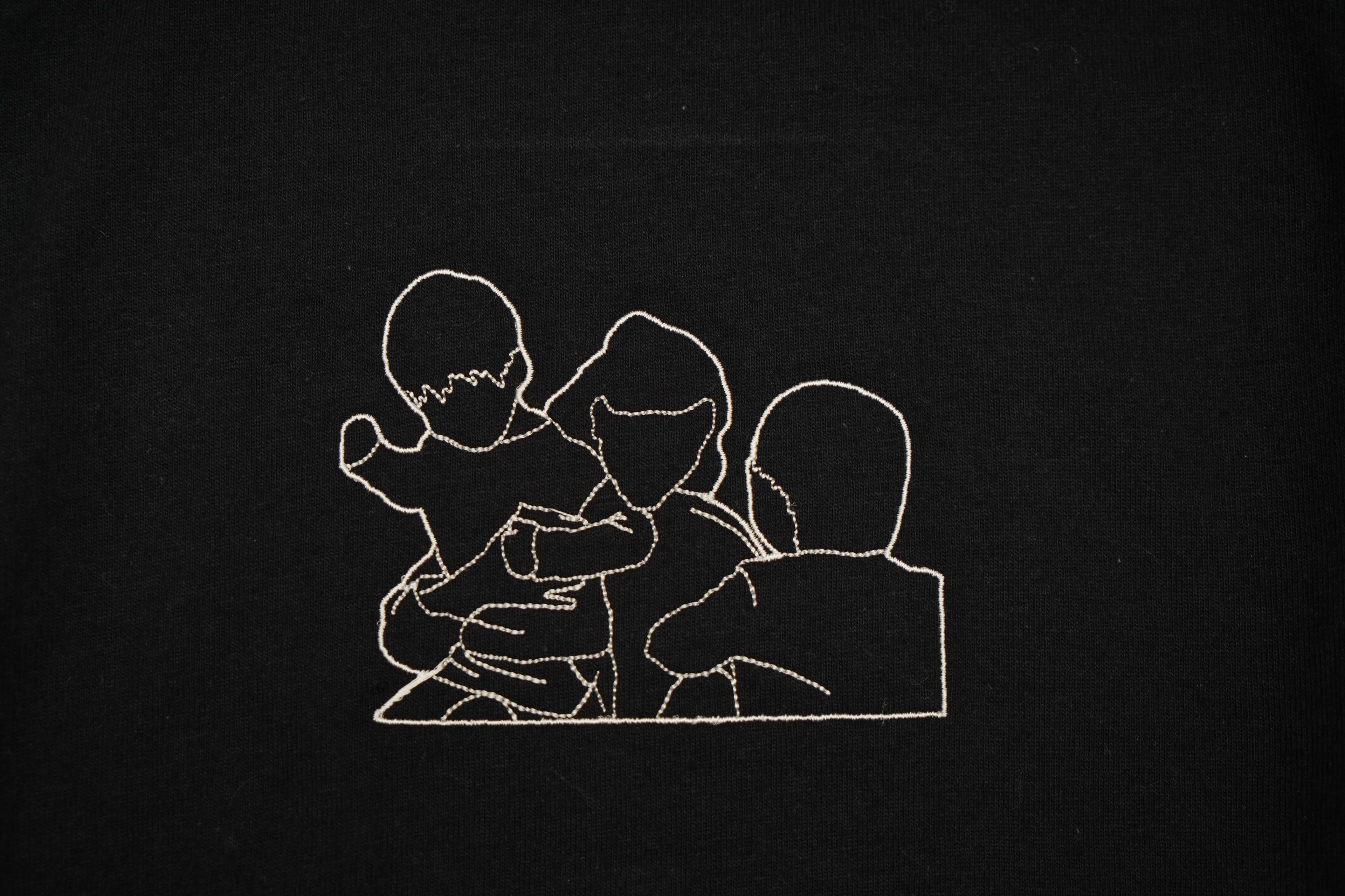 Mikina s obrysem z vlastní fotografie